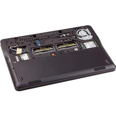 Corsair Vengeance Schwarz 16GB DDR4 3200-22 (CMSX16GX4M2A3200C22)